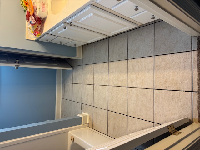 ceramic tile before cleaning